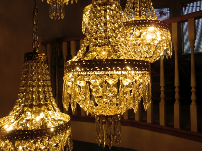 Chandelier Cleaning Vancouver