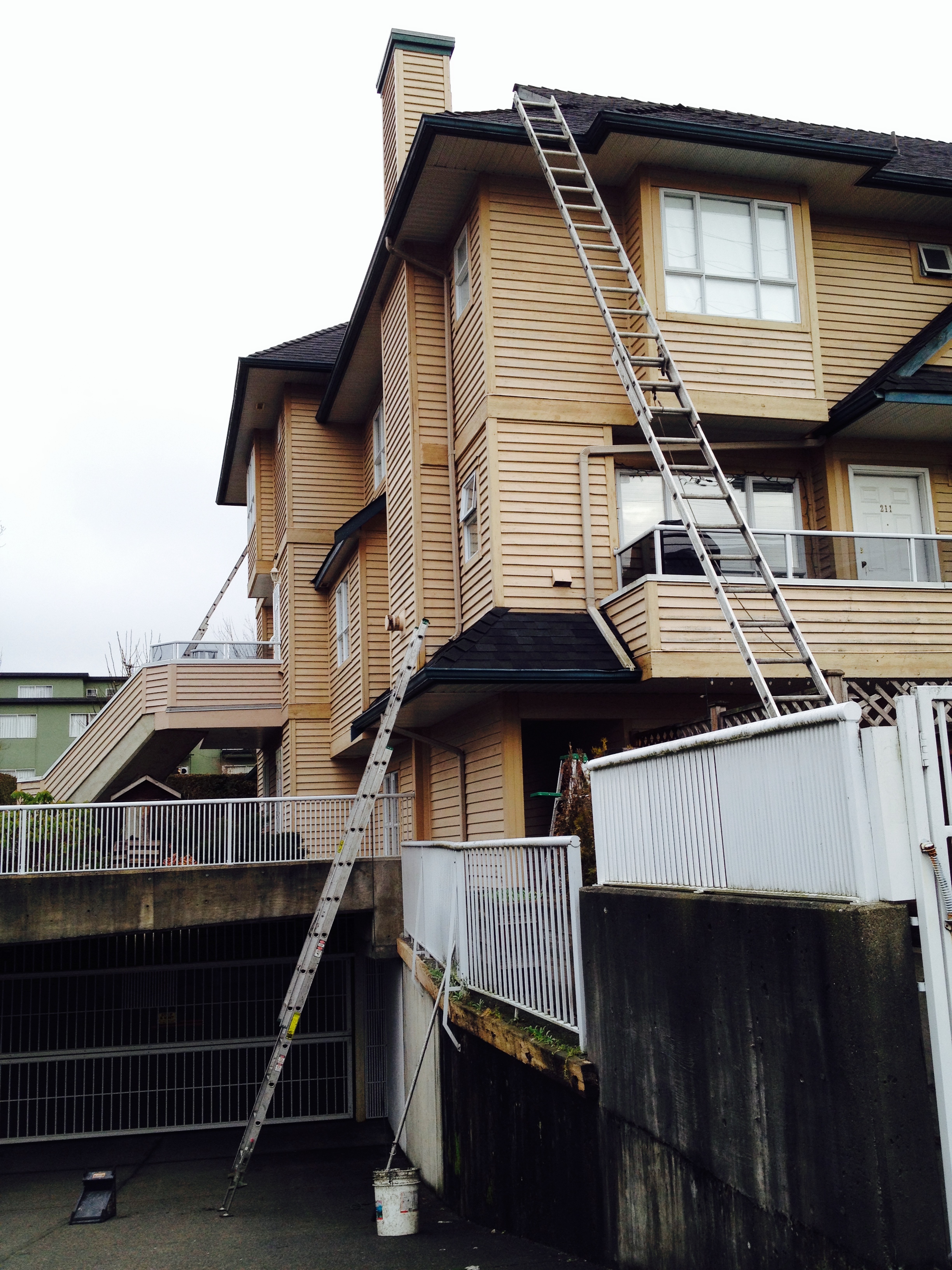 Gutter Cleaning North Vancouver